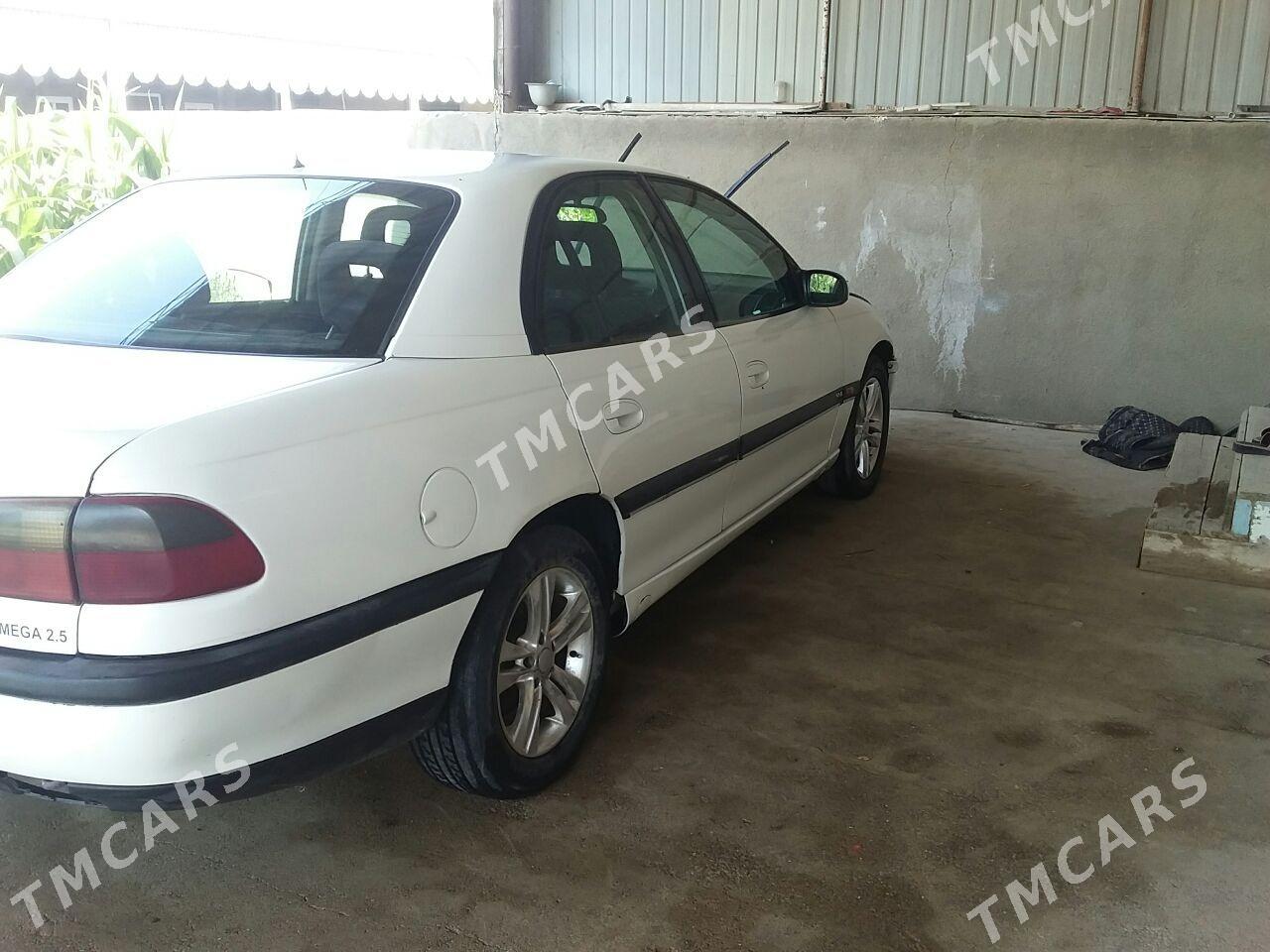Opel Omega 1997 - 26 000 TMT - Ёлётен - img 2