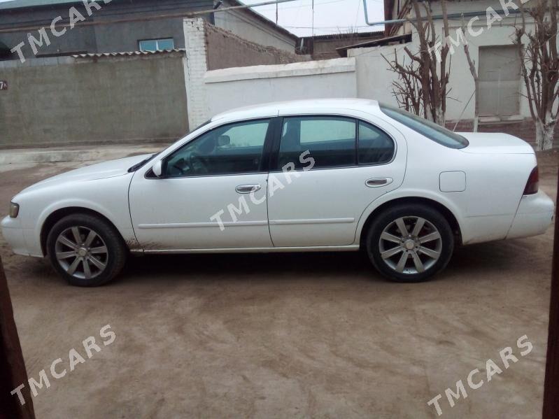 Nissan Maxima 1998 - 45 000 TMT - Дашогуз - img 2