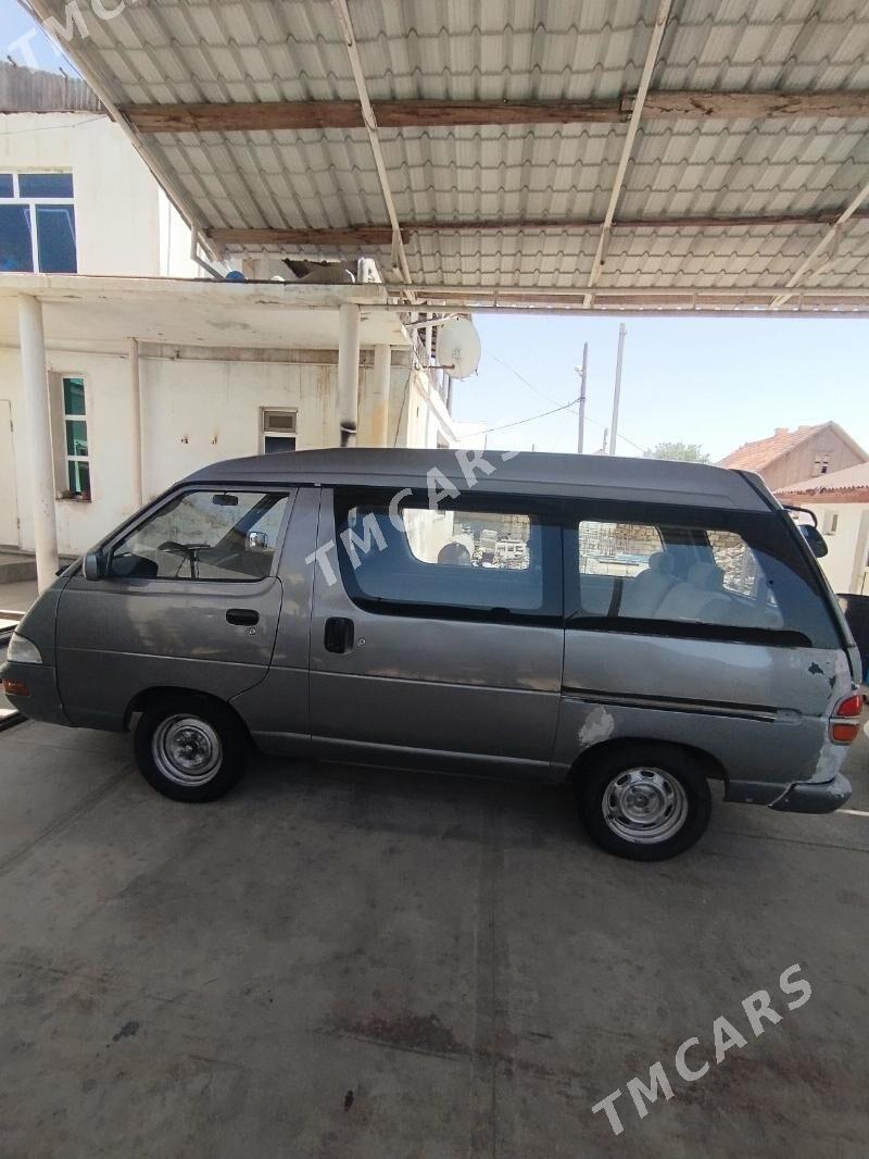 Toyota Town Ace 1992 - 25 000 TMT - Balkanabat - img 3