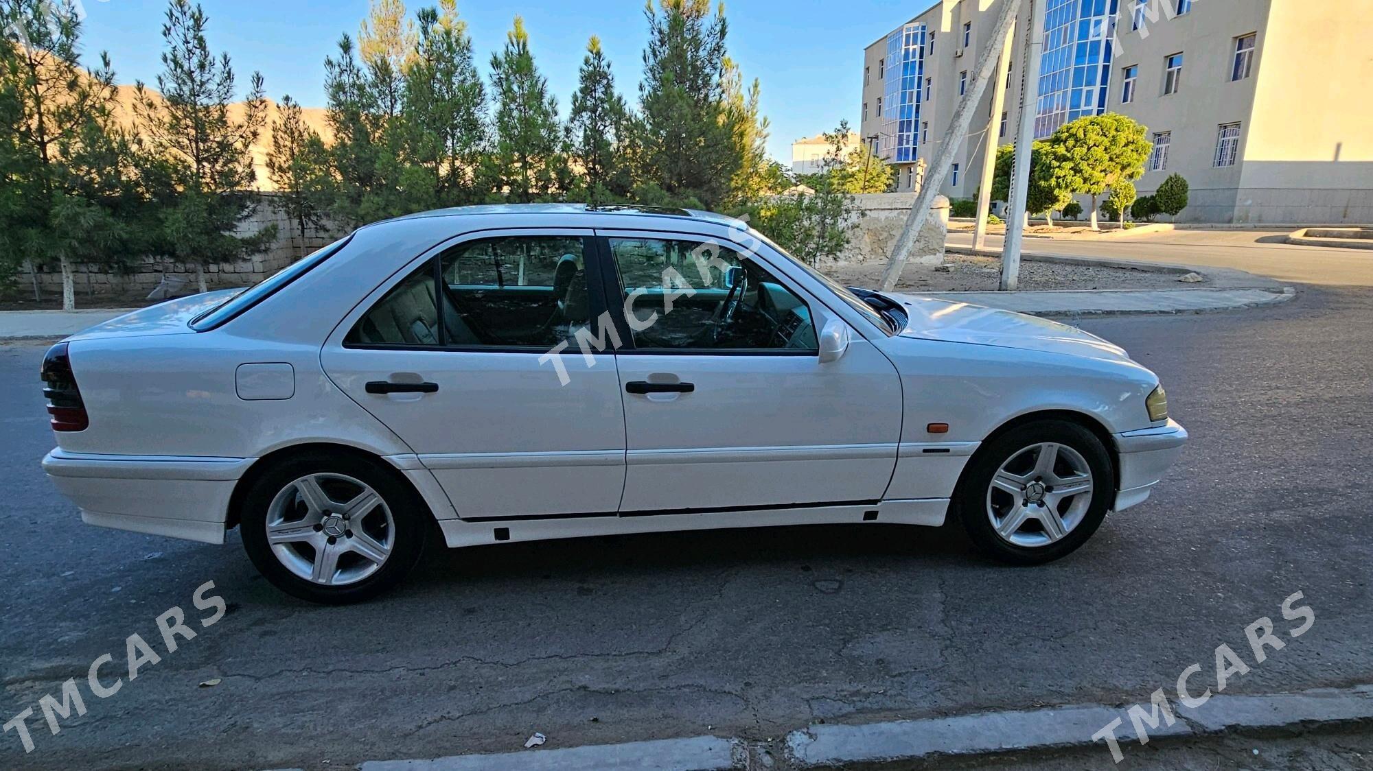 Mercedes-Benz 230E 1997 - 50 000 TMT - Туркменбаши - img 4