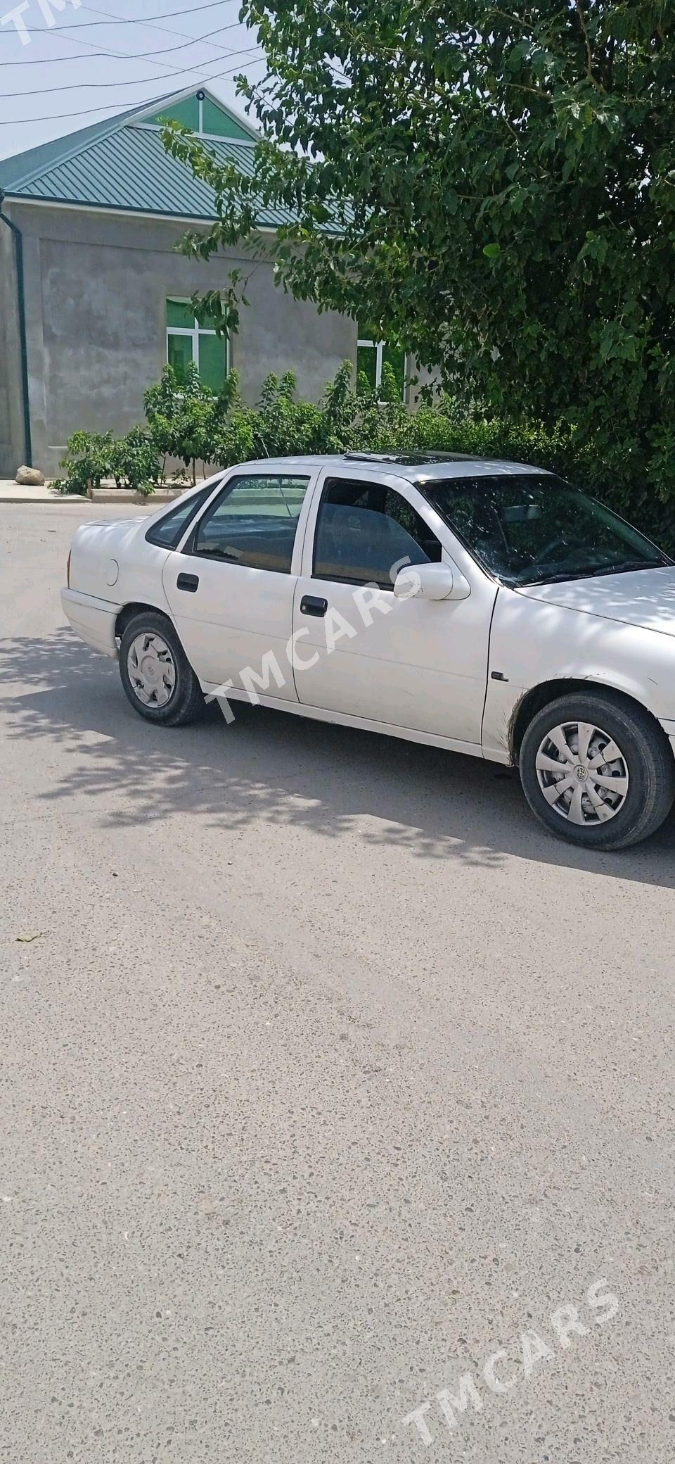 Opel Vectra 1991 - 26 000 TMT - Ялкым - img 3