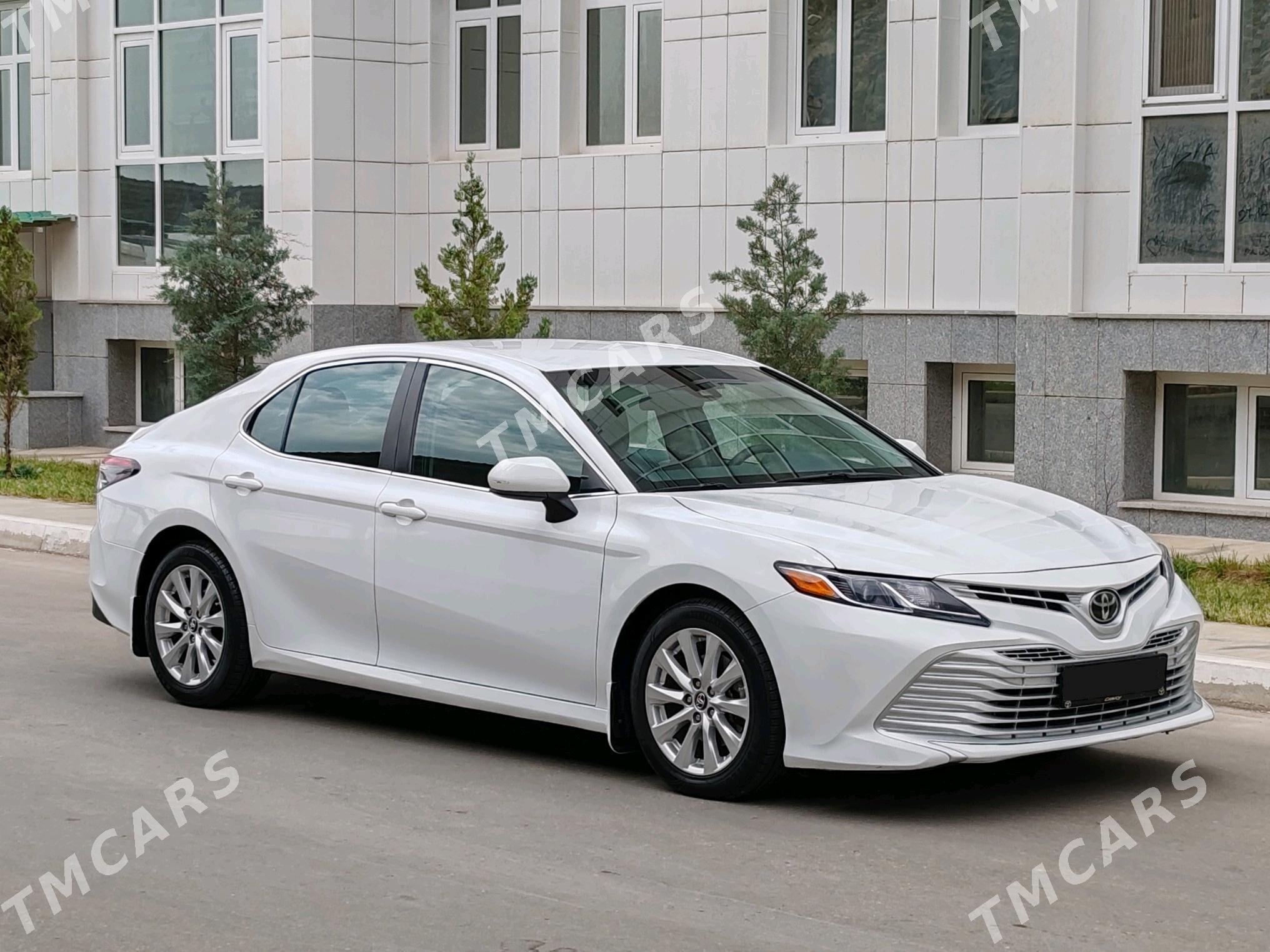 Toyota Camry 2018 - 270 000 TMT - Ашхабад - img 2