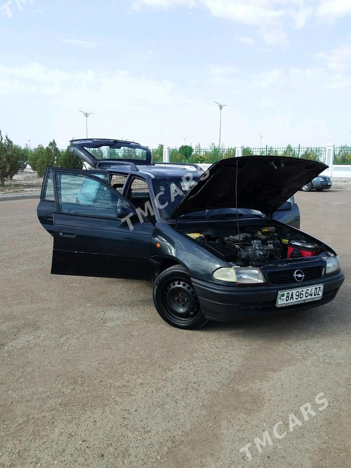 Opel Astra 1995 - 45 000 TMT - Şabat etr. - img 8