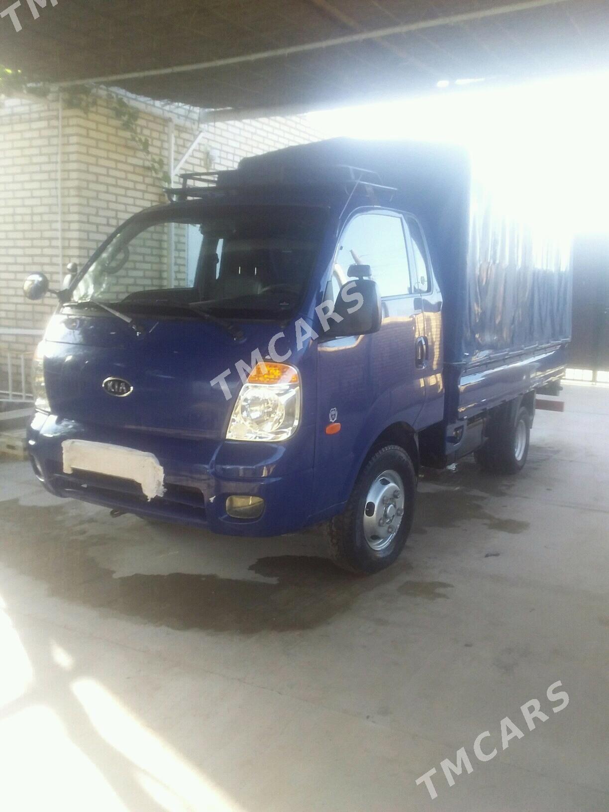 Kia Bongo 2008 - 210 000 TMT - Sarahs - img 2