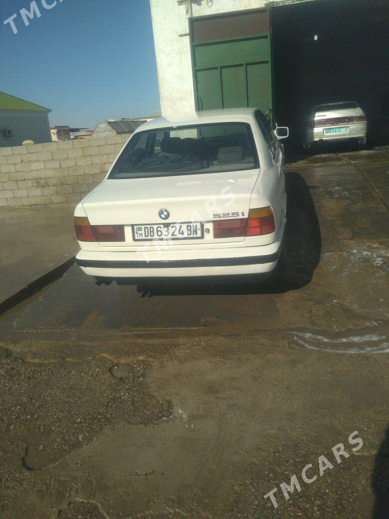 BMW 525 1992 - 50 000 TMT - Jebel - img 3