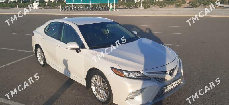 Toyota Camry 2019 - 300 000 TMT - Кëши - img 5