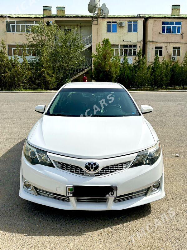 Toyota Camry 2013 - 200 000 TMT - Aşgabat - img 4