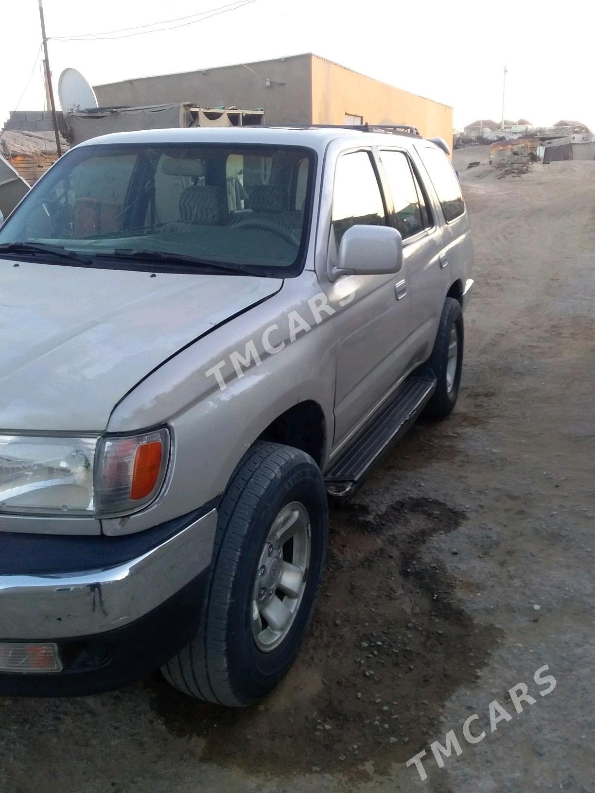 Toyota 4Runner 1999 - 70 000 TMT - Ак-Бугдайский этрап - img 2