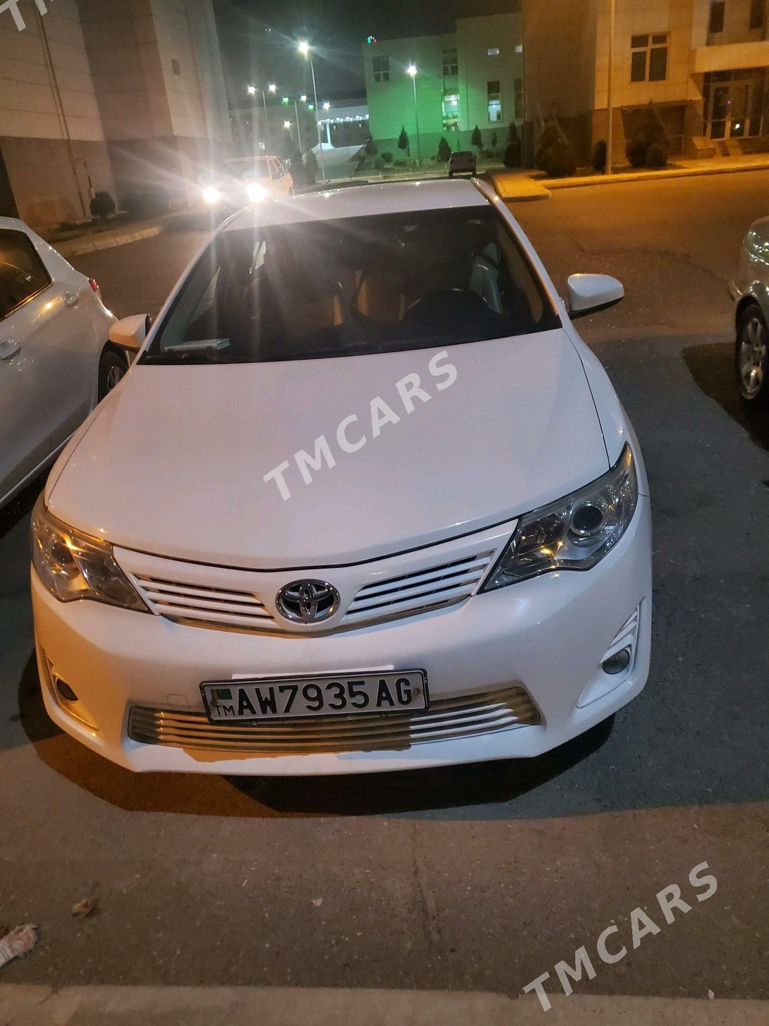 Toyota Camry 2013 - 295 000 TMT - Ашхабад - img 2