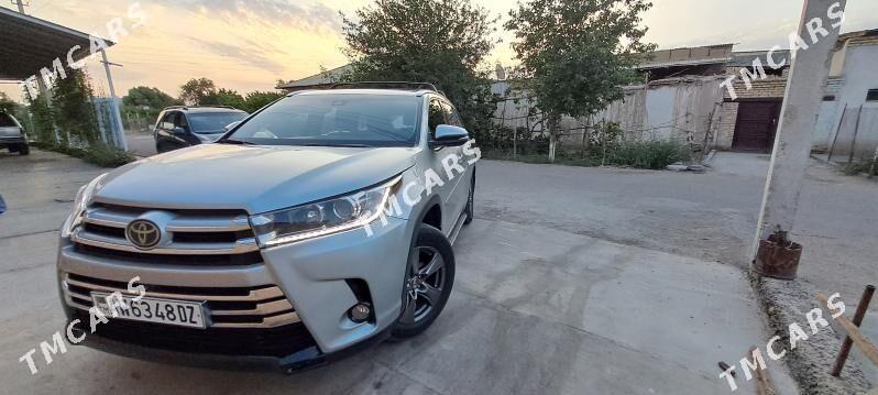 Toyota Highlander 2017 - 380 000 TMT - Köneürgenç - img 2