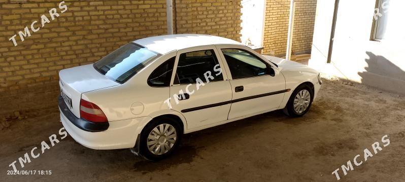 Opel Vectra 1998 - 31 000 TMT - Мары - img 2