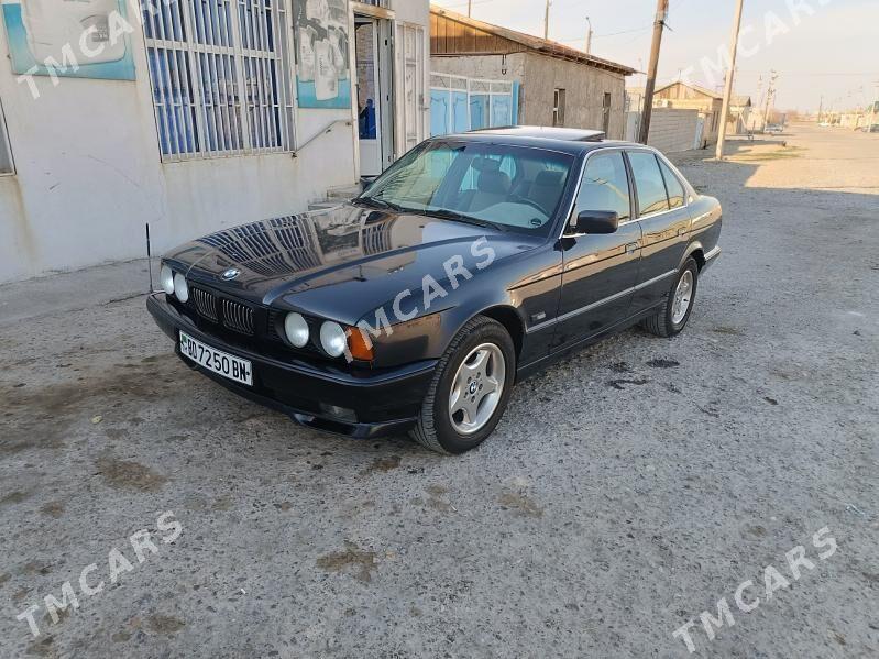 BMW 525 1995 - 62 000 TMT - Gyzylarbat - img 3