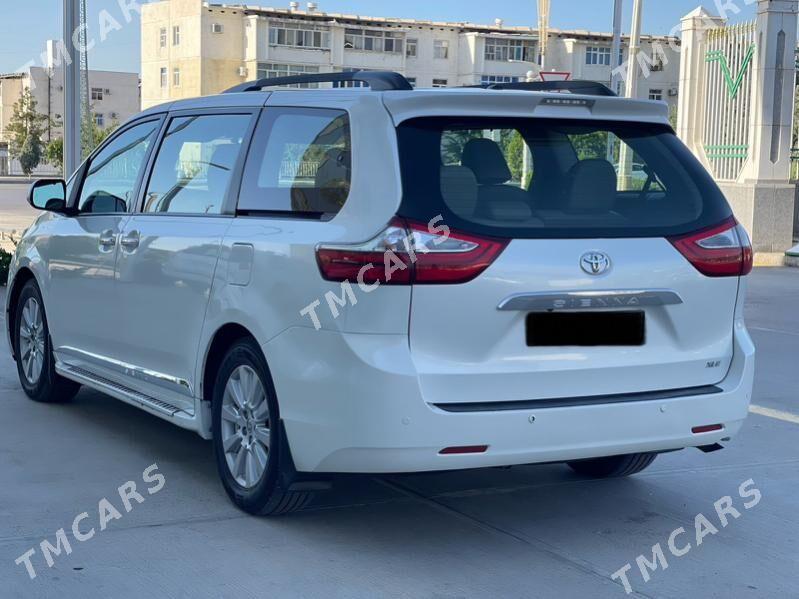 Toyota Sienna 2017 - 380 000 TMT - Ашхабад - img 3