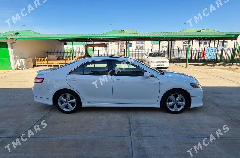 Toyota Camry 2010 - 265 000 TMT - Кëши - img 7