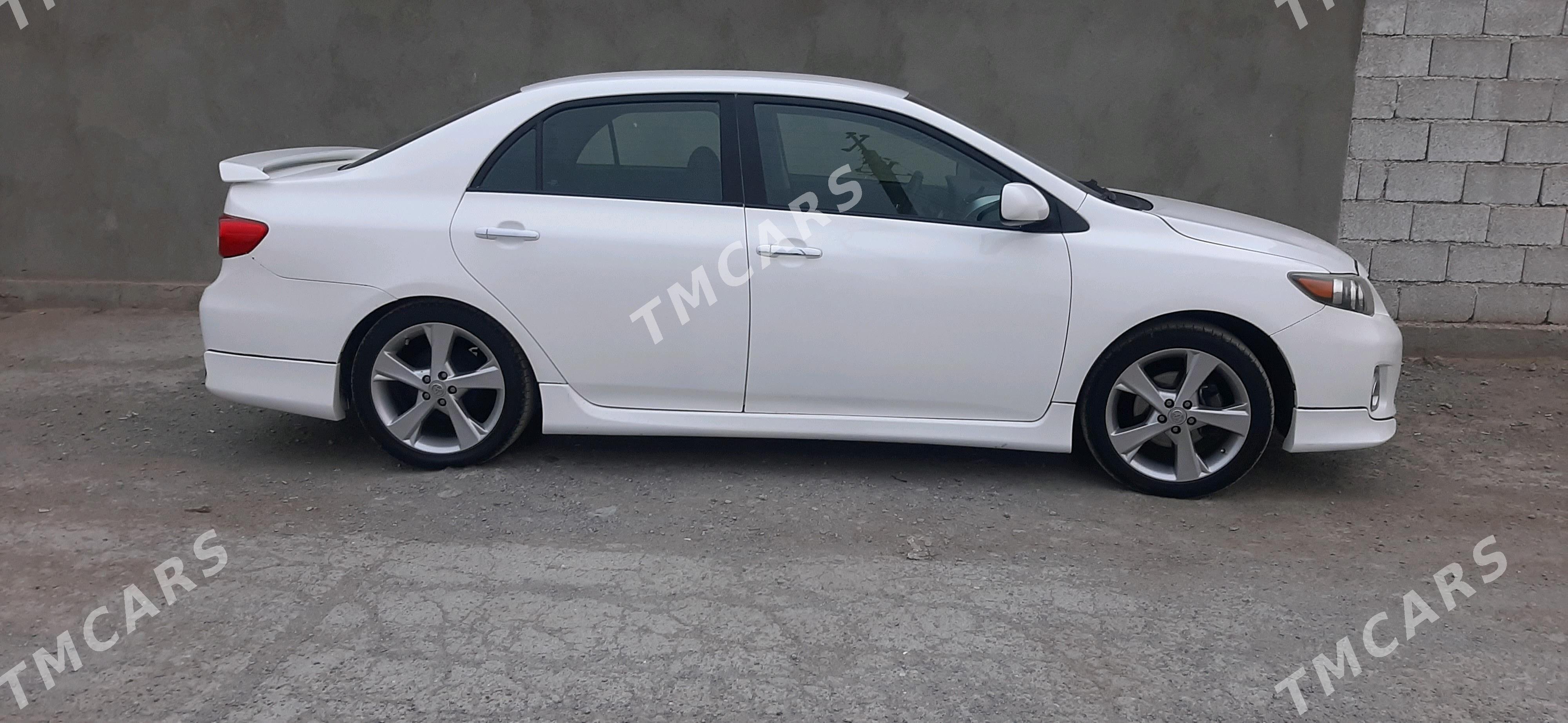 Toyota Corolla 2012 - 150 000 TMT - Büzmeýin - img 3