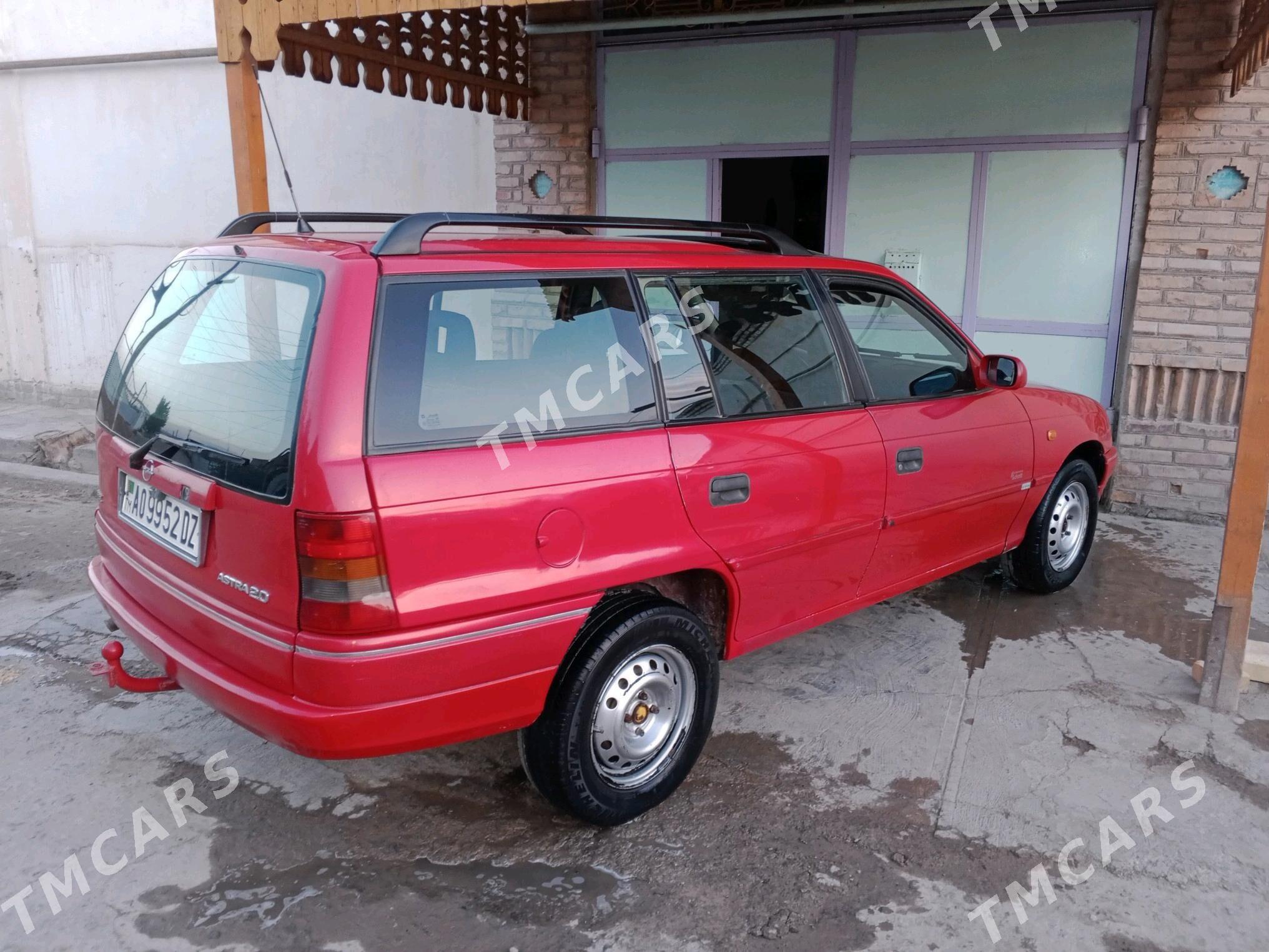 Opel Astra 1996 - 33 000 TMT - Гурбансолтан Едже - img 2