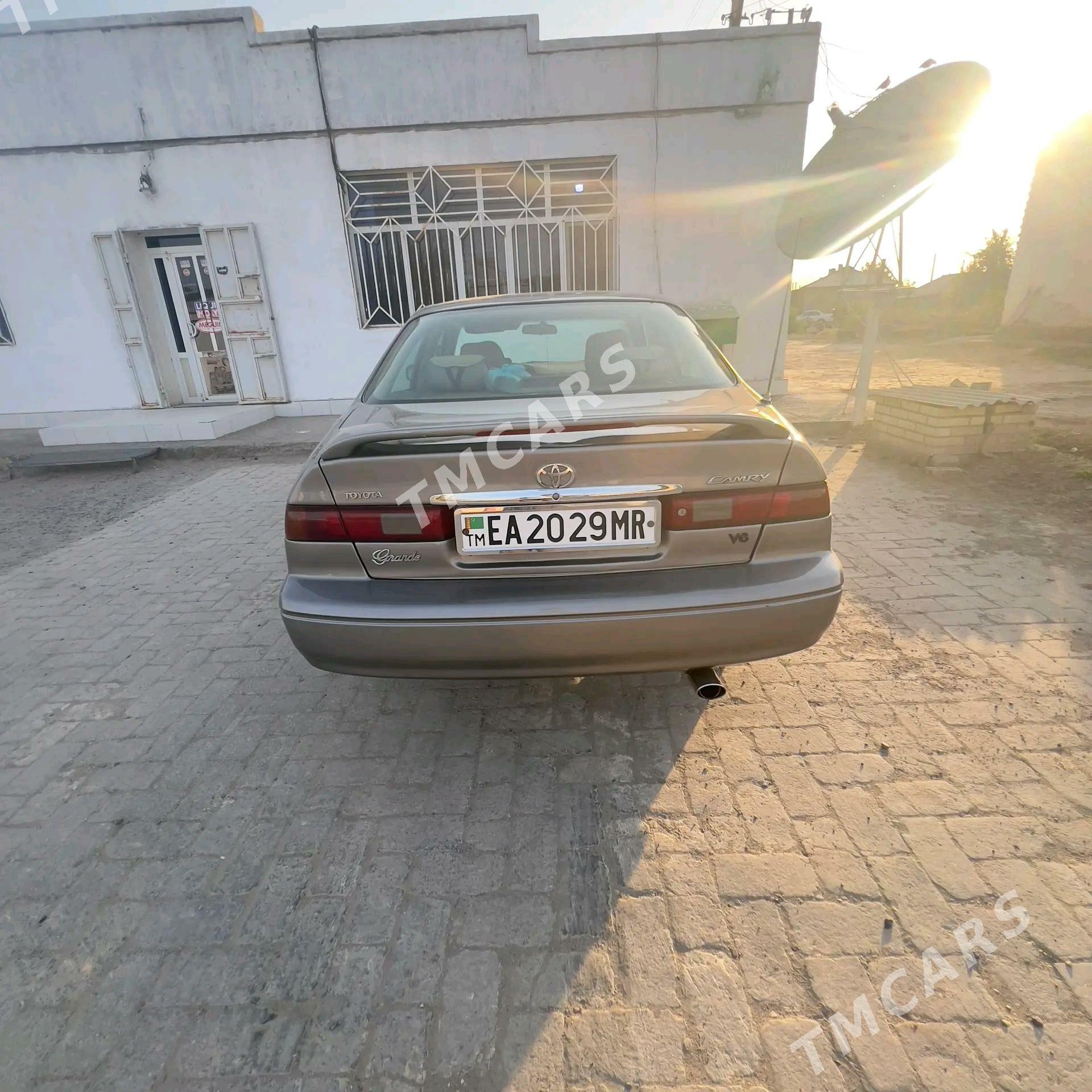 Toyota Camry 1997 - 150 000 TMT - Туркменгала - img 7