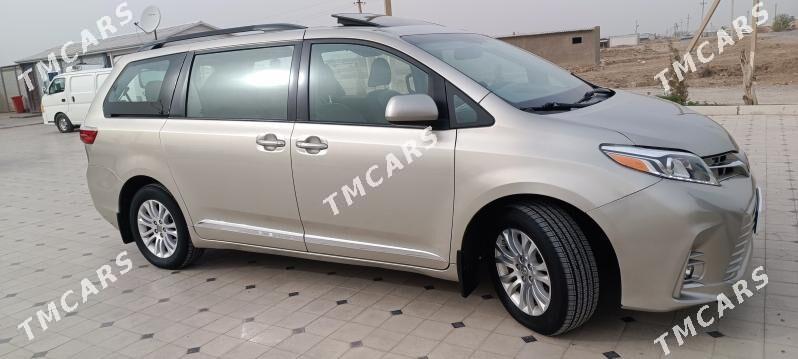 Toyota Sienna 2017 - 420 000 TMT - Murgap - img 7