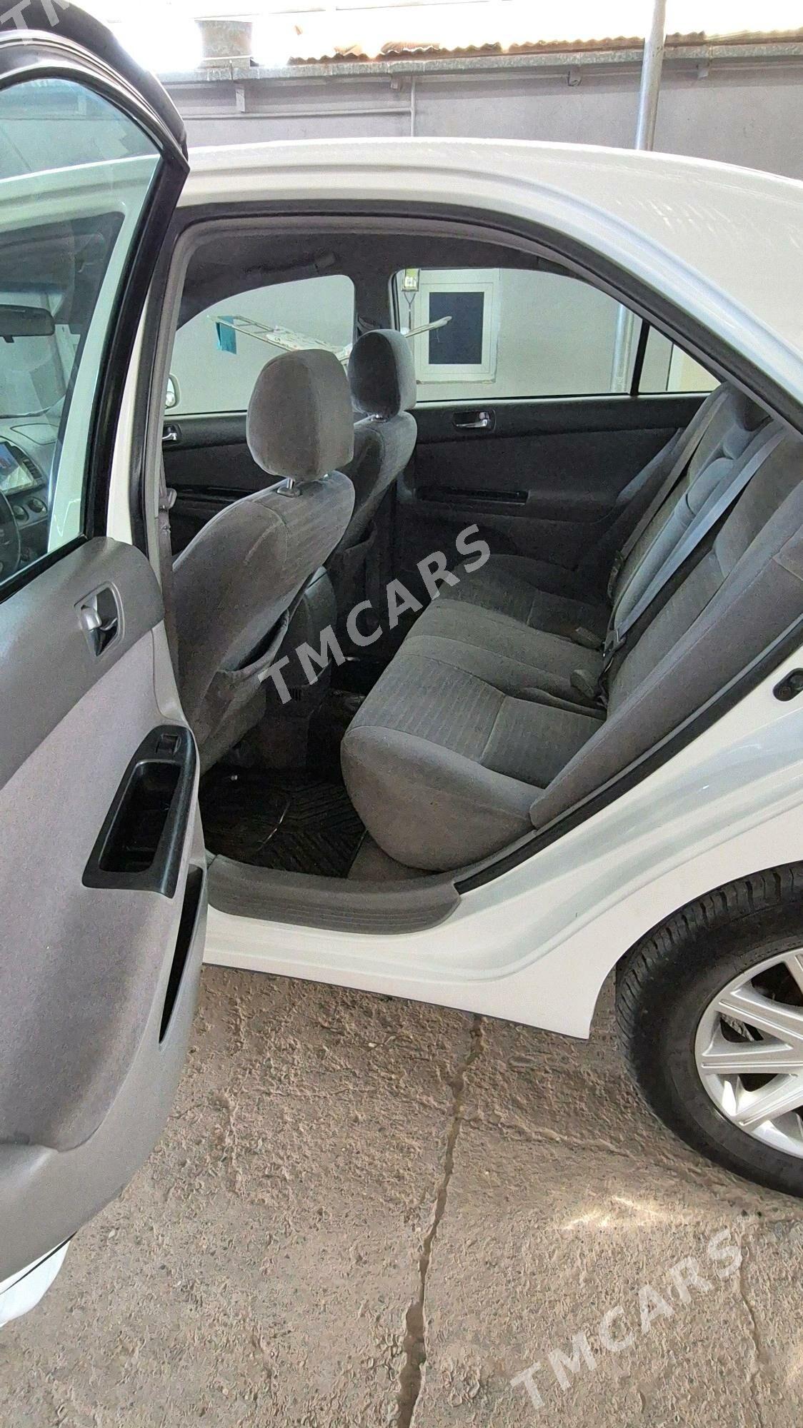 Toyota Camry 2004 - 180 000 TMT - Ёлётен - img 4