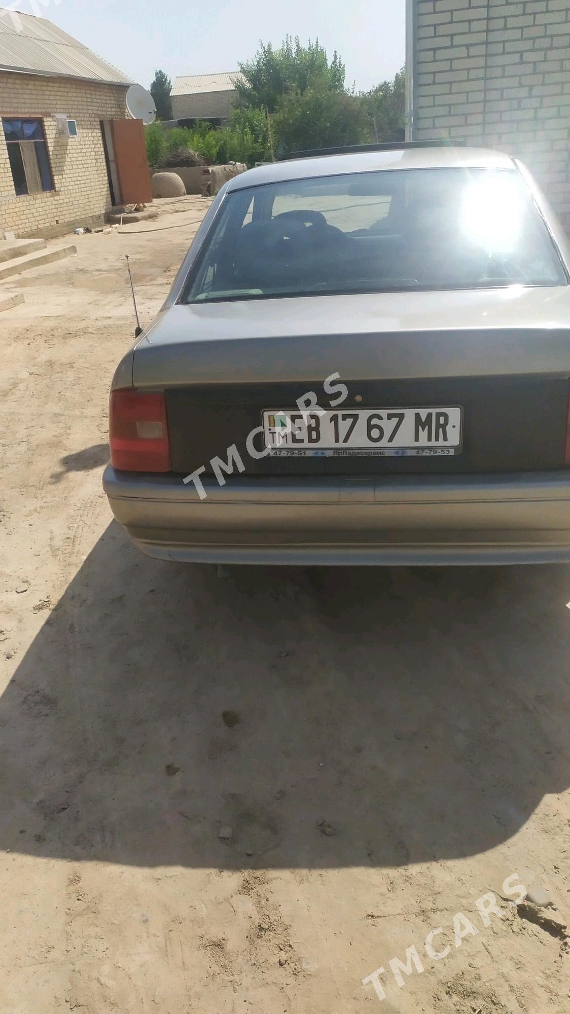 Opel Vectra 1990 - 20 000 TMT - Wekilbazar - img 3