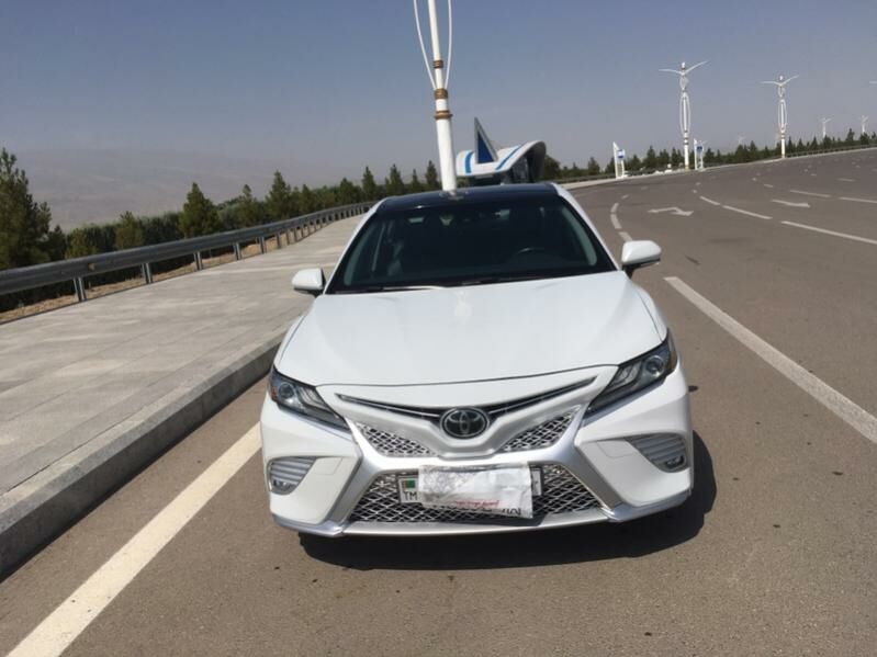 Toyota Camry 2018 - 456 000 TMT - Aşgabat - img 9