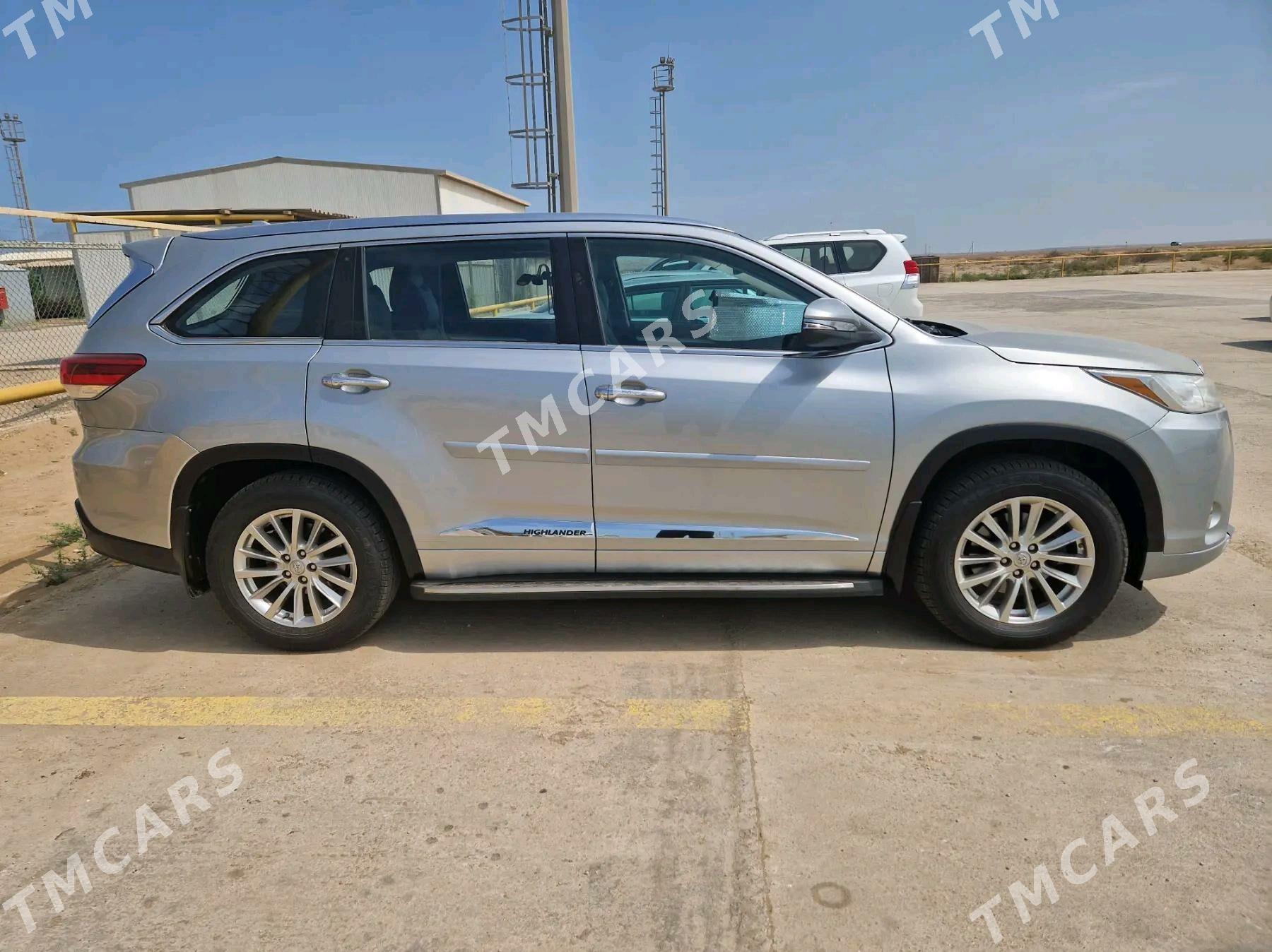 Toyota Highlander 2017 - 430 000 TMT - Gagarin köç, köne Howa menzili - img 7