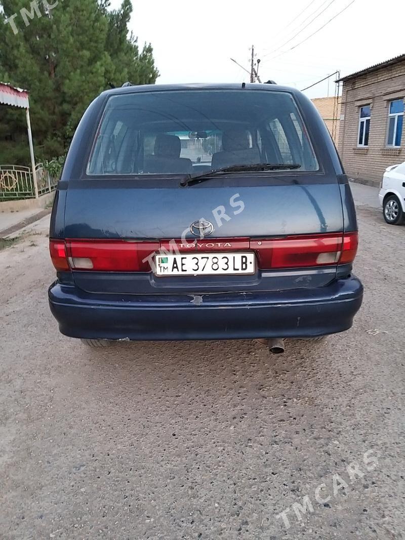 Toyota Previa 1991 - 60 000 TMT - Çärjew - img 5