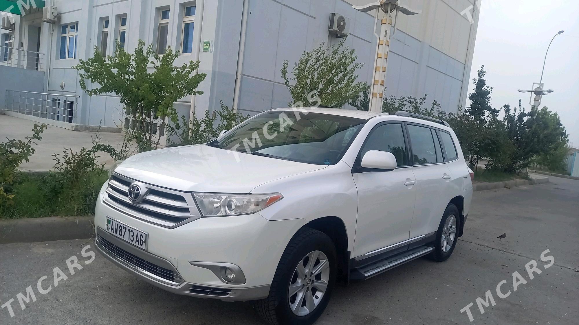 Toyota Highlander 2013 - 270 000 TMT - 8 мкр - img 4