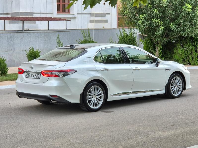 Toyota Camry 2023 - 695 000 TMT - Aşgabat - img 6