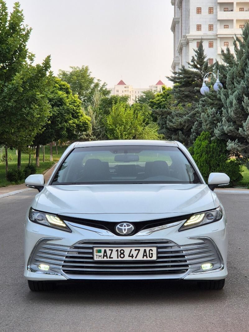 Toyota Camry 2023 - 695 000 TMT - Aşgabat - img 4