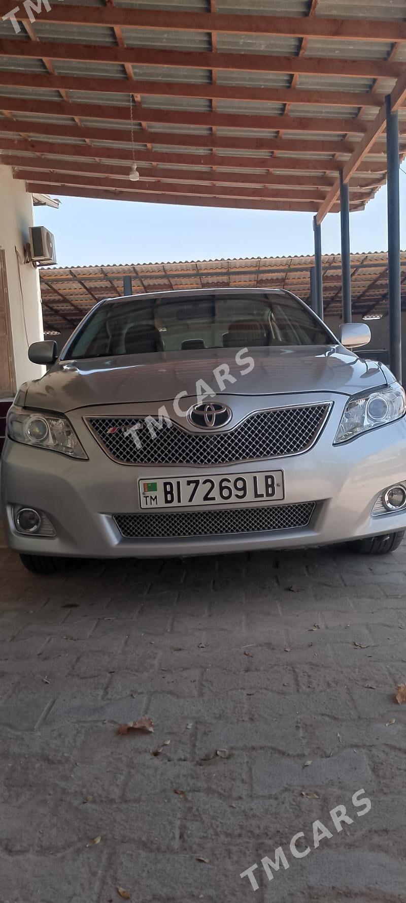 Toyota Camry 2011 - 130 000 TMT - Достлук - img 3