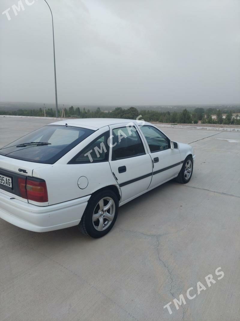 Opel Vectra 1995 - 25 000 TMT - Bagyr - img 3