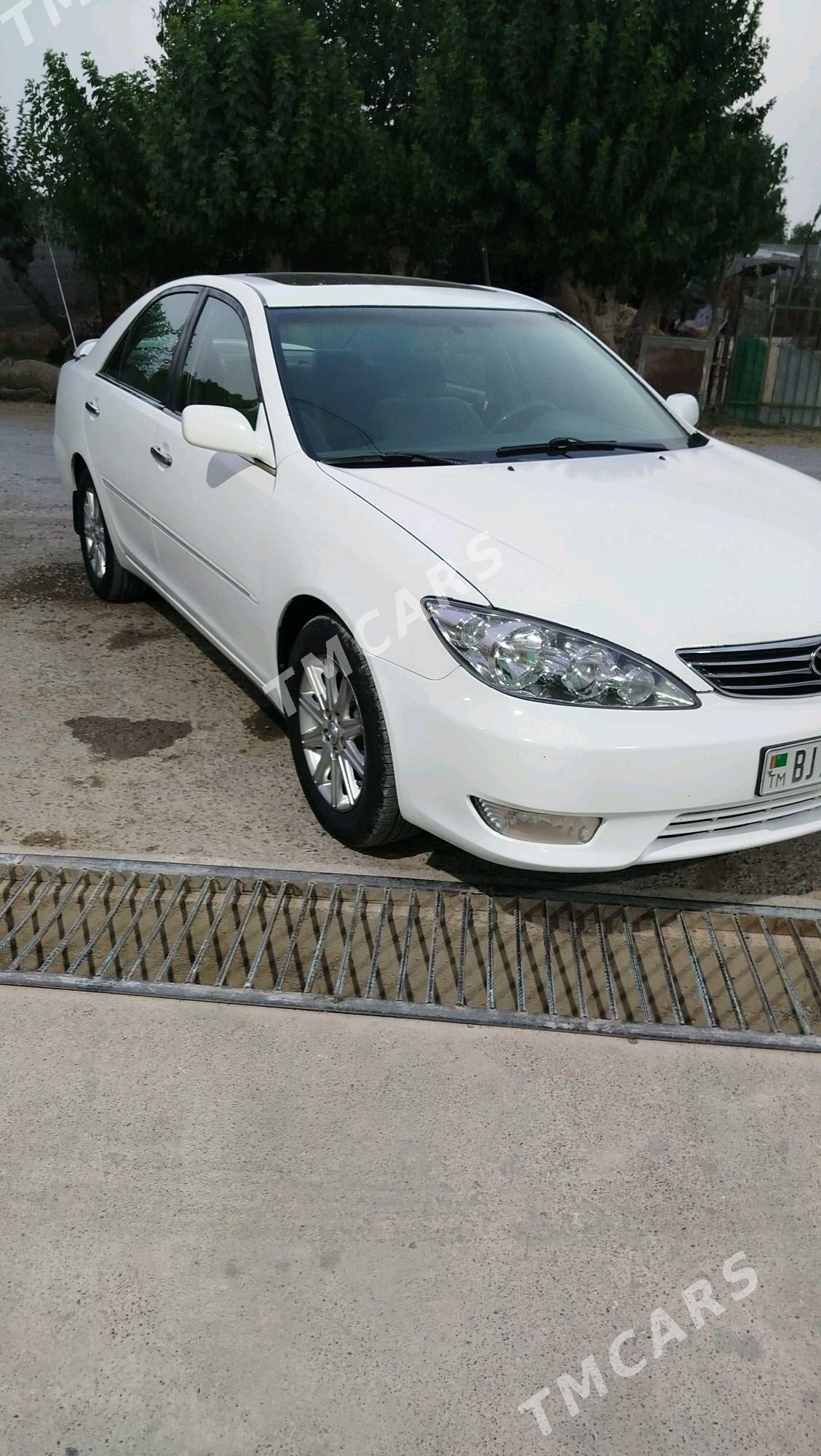 Toyota Camry 2002 - 130 000 TMT - Кака - img 3