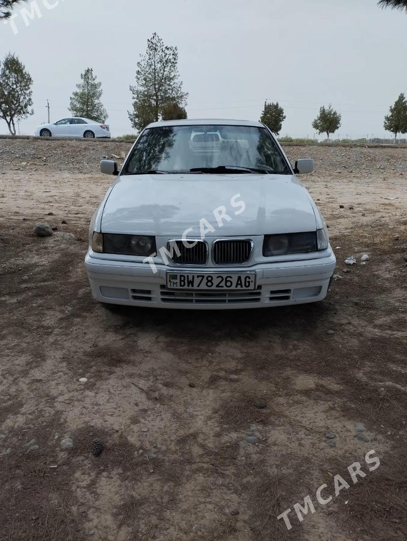 BMW 320 1994 - 35 000 TMT - 9 mkr - img 2