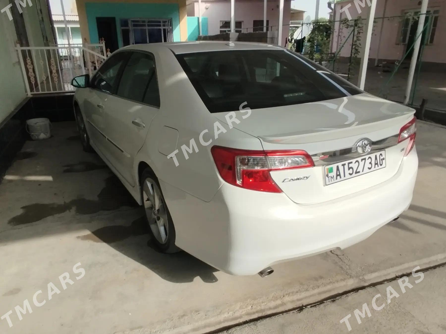 Toyota Camry 2012 - 245 000 TMT - Ашхабад - img 3