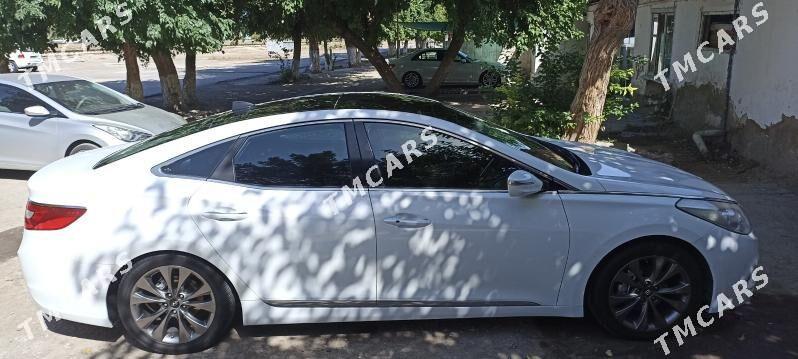 Hyundai Azera 2011 - 185 000 TMT - Ашхабад - img 3