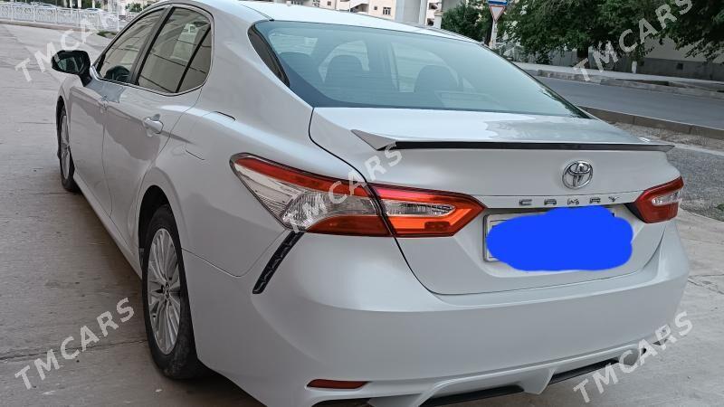 Toyota Camry 2018 - 245 000 TMT - Aşgabat - img 3