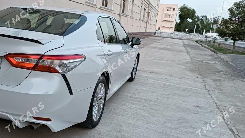 Toyota Camry 2018 - 245 000 TMT - Ашхабад - img 4