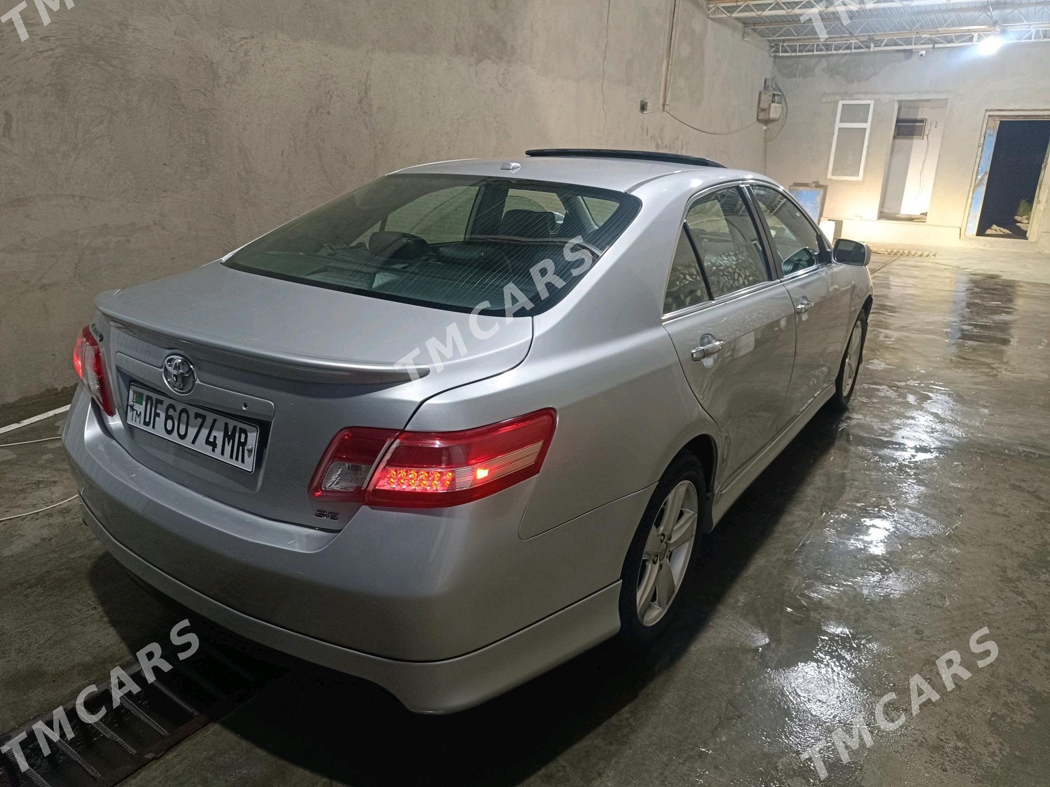 Toyota Camry 2011 - 155 000 TMT - Байрамали - img 5