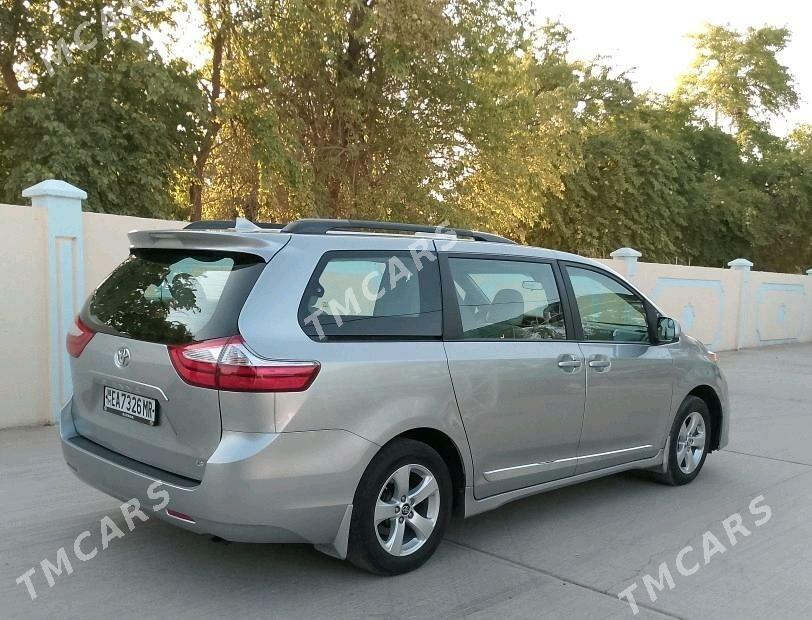 Toyota Sienna 2019 - 330 000 TMT - Байрамали - img 4