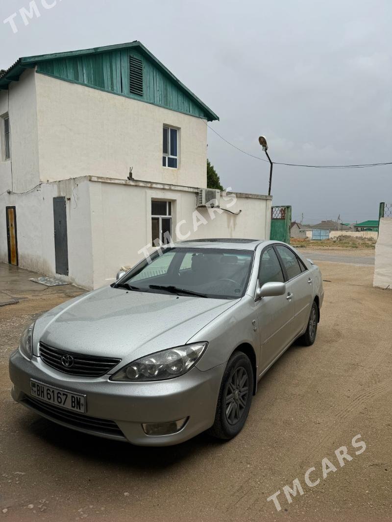 Toyota Camry 2005 - 175 000 TMT - Балканабат - img 2