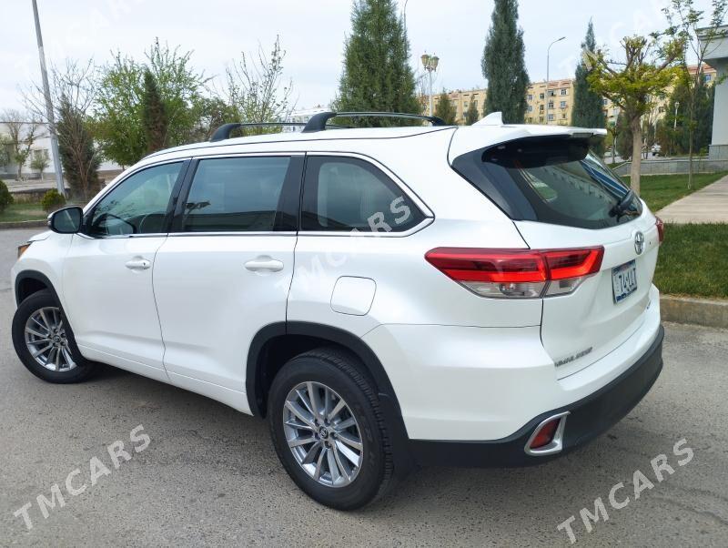 Toyota Highlander 2018 - 445 000 TMT - Мары - img 5