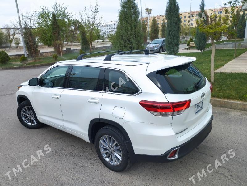 Toyota Highlander 2018 - 445 000 TMT - Мары - img 9