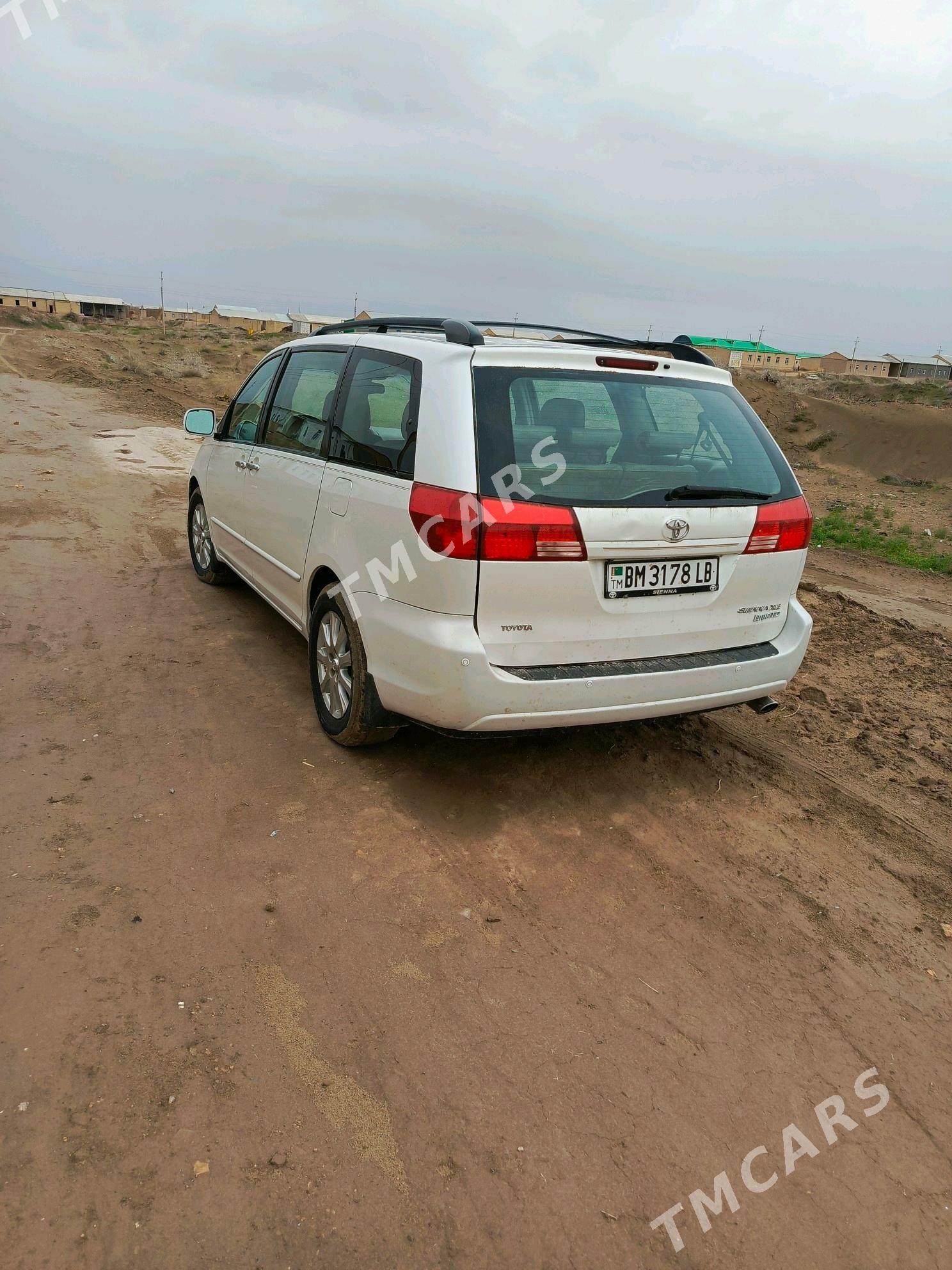 Toyota Sienna 2004 - 190 000 TMT - Халач - img 3