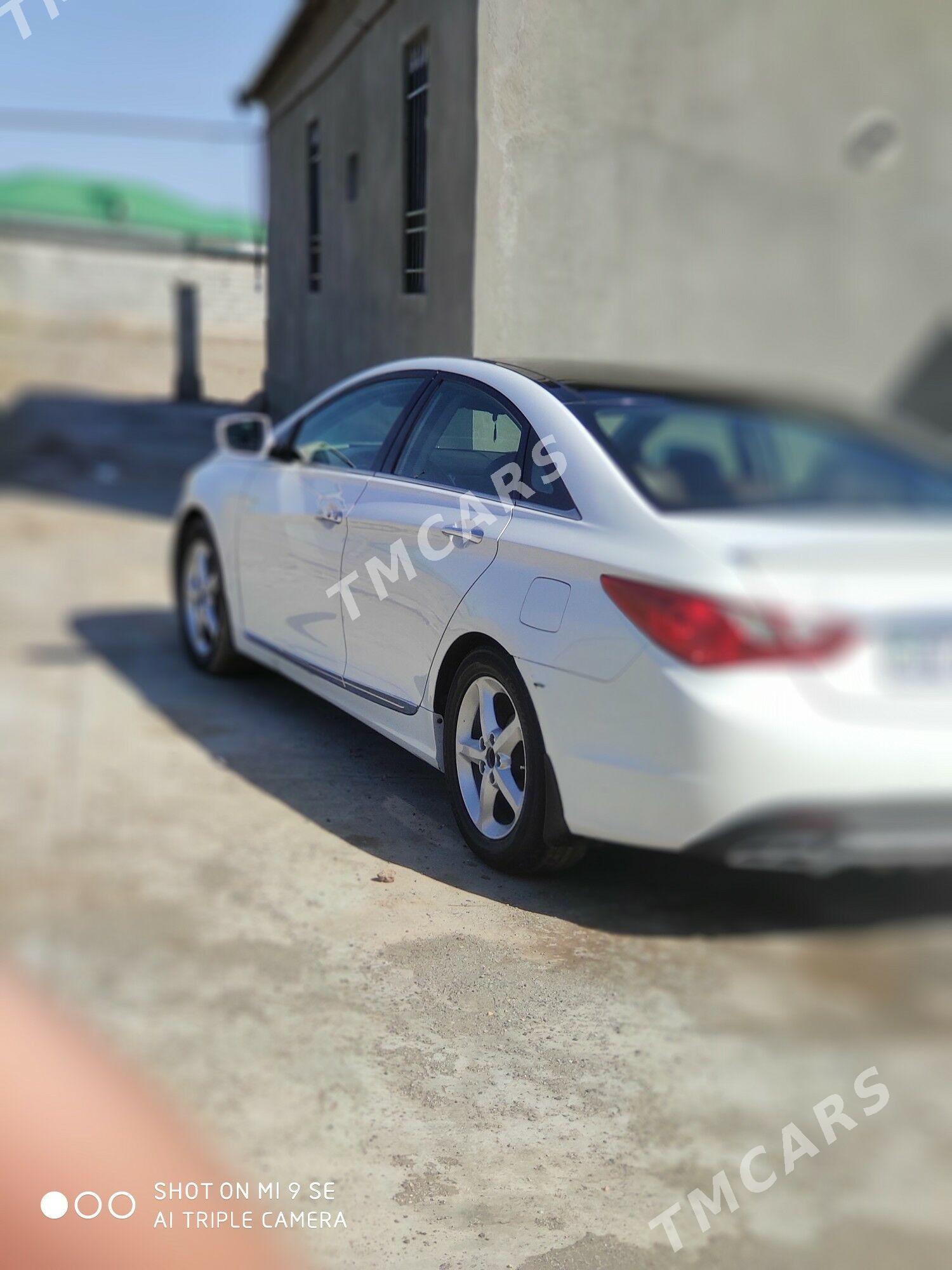 Hyundai Sonata 2011 - 130 000 TMT - Дашогуз - img 2