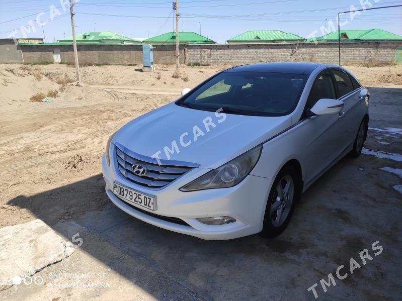 Hyundai Sonata 2011 - 130 000 TMT - Daşoguz - img 4