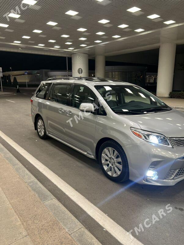 Toyota Sienna 2019 - 380 000 TMT - Ak bugdaý etraby - img 5