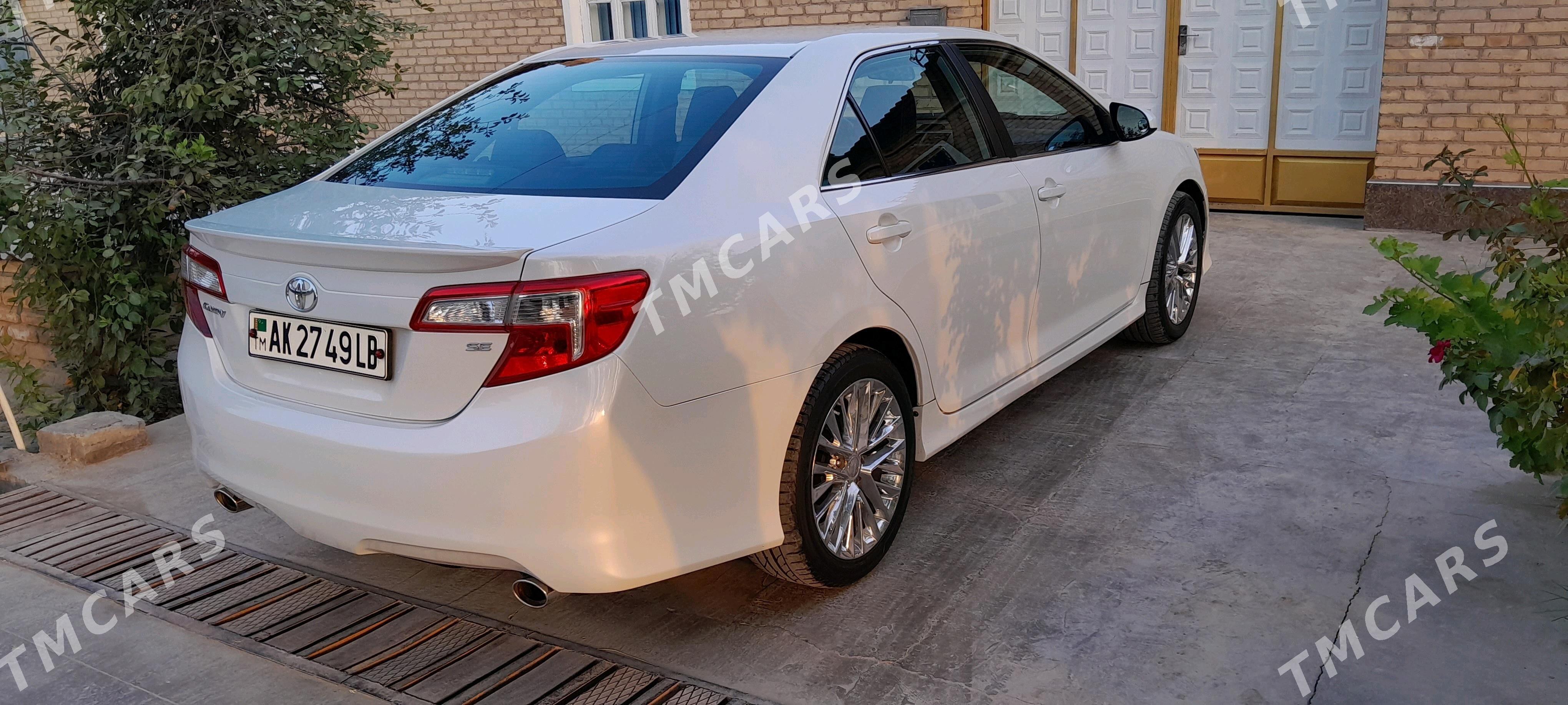 Toyota Camry 2014 - 182 000 TMT - Дянев - img 2