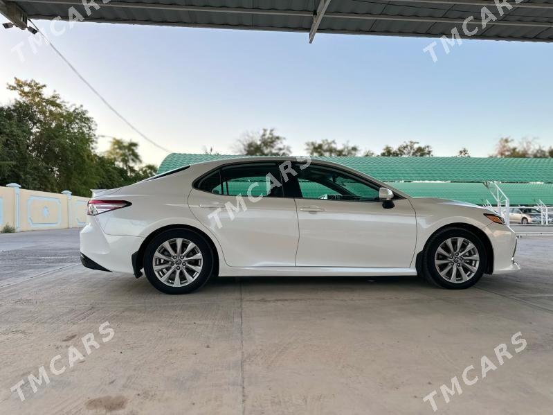 Toyota Camry 2019 - 250 000 TMT - Baýramaly - img 2