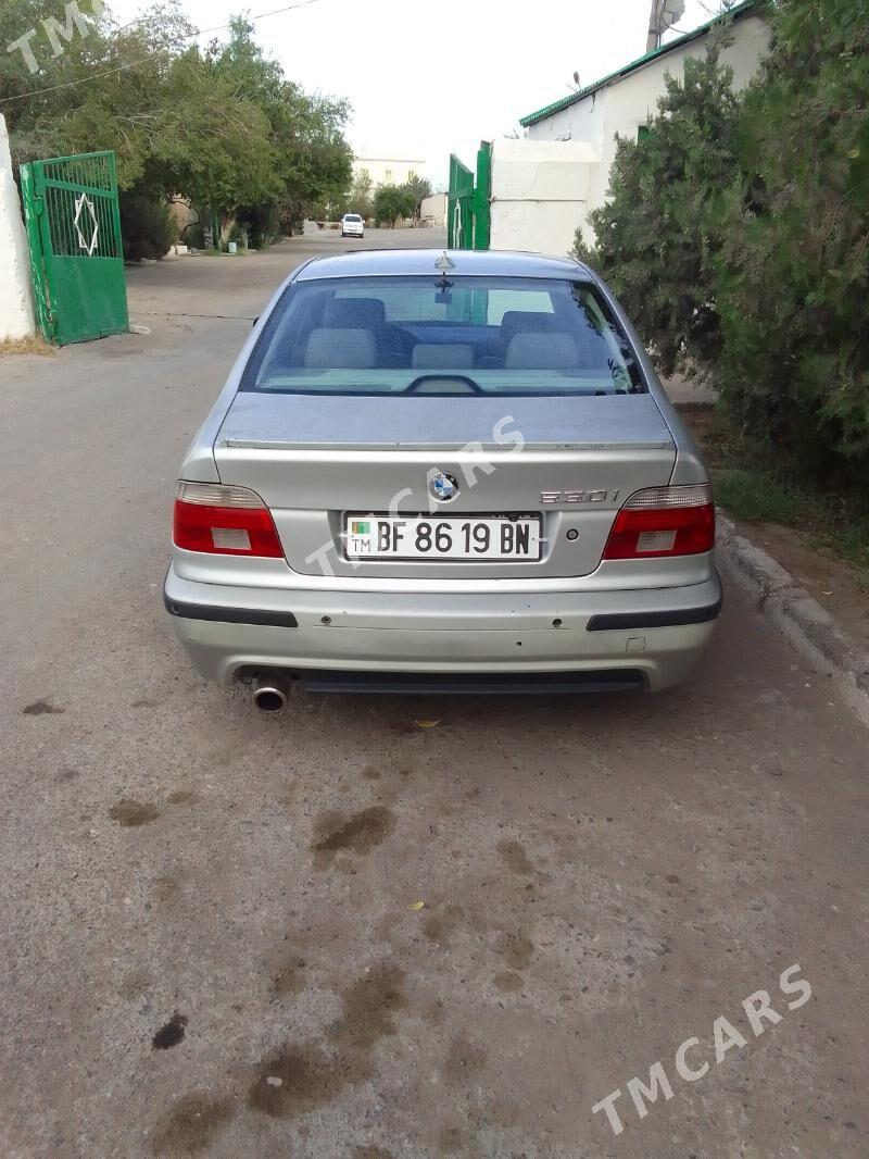 BMW E39 2002 - 80 000 TMT - Türkmenbaşy - img 5